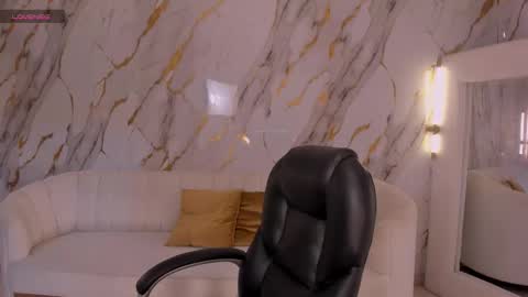 Bella online show from March 2, 5:30 am