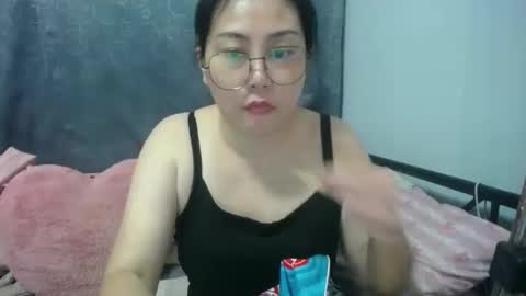 Bella online show from November 7, 11:49 pm