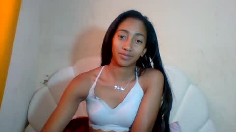 belle_annah online show from June 26, 9:03 am