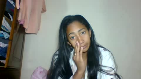 belle_annah online show from July 1, 3:52 am