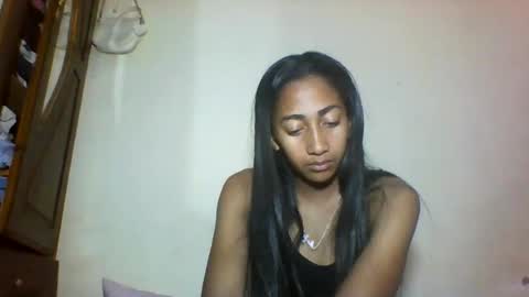 belle_annah online show from July 27, 4:03 pm