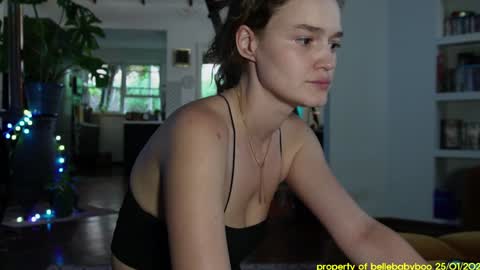 Snapshot of bellebabyboo chatting on January 26, 10:12 am BELLE online show from January 26, 10:12 am
