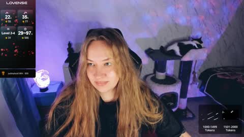 Your Annabelle Wolf  online show from December 27, 3:04 pm