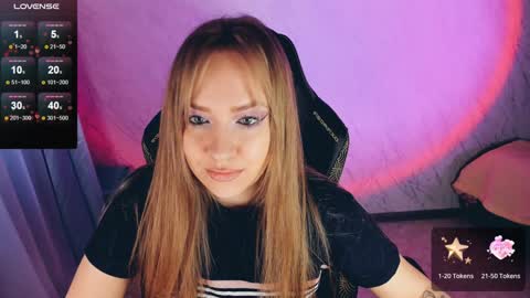 Your Annabelle Wolf  online show from January 24, 6:46 am