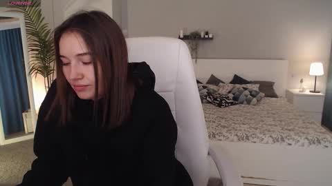 Bella online show from September 19, 1:07 am