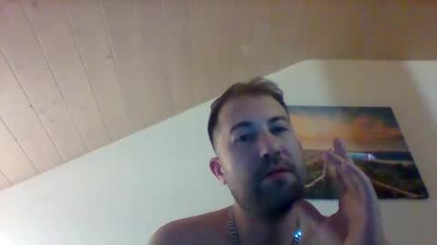 Snapshot of bellobello9696 chatting on October 13, 9:26 pm bellobello9696 online show from October 13, 9:26 pm