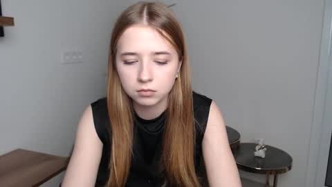 bellochka_ online show from December 4, 1:09 pm