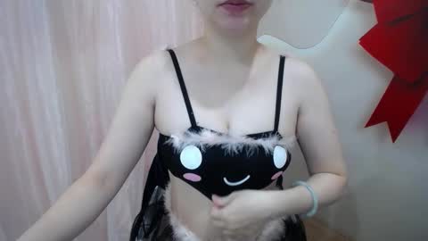 Snapshot of belly18only chatting on November 1, 1:29 am Belly online show from November 1, 1:29 am