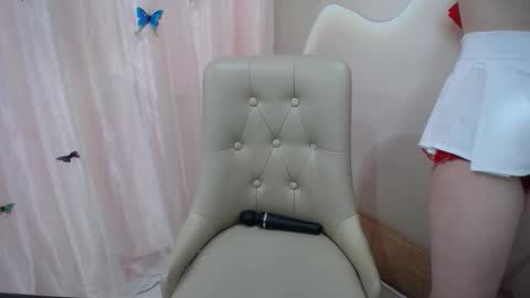 Snapshot of belly18only chatting on December 1, 1:21 am Belly online show from December 1, 1:21 am