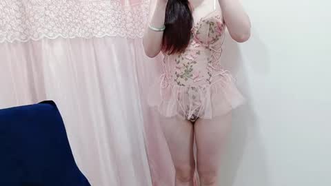 Belly online show from May 27, 1:57 am