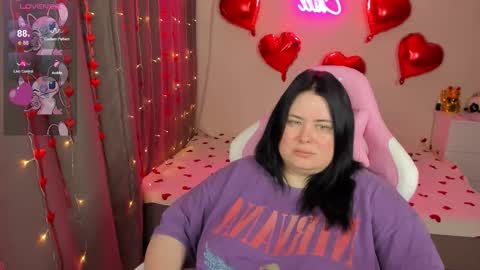 LinaBoo online show from February 20, 5:15 am