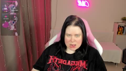 LinaBoo online show from April 11, 7:02 am