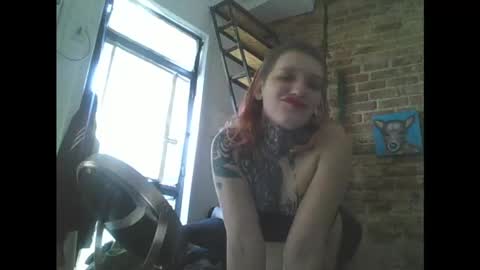 Snapshot of bellybuttonbb chatting on September 26, 12:09 pm Bellybuttonbb online show from September 26, 12:09 pm