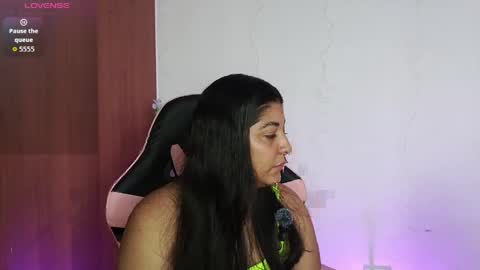 Your New Girlfriend online show from April 14, 3:29 pm