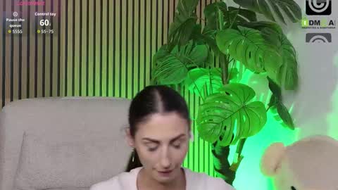 OnlyFans belovedkhlloe  online show from March 25, 7:09 pm