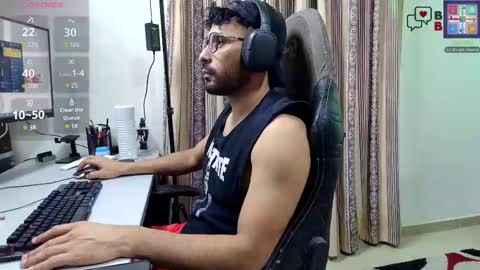 Snapshot of ben_blaze chatting on December 9, 8:00 am BEN online show from December 9, 8:00 am