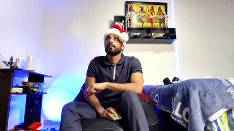 Snapshot of ben_blaze chatting on December 25, 11:53 pm BEN online show from December 25, 11:53 pm