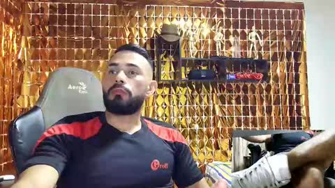Snapshot of ben_blaze chatting on January 18, 1:08 am BEN online show from January 18, 1:08 am