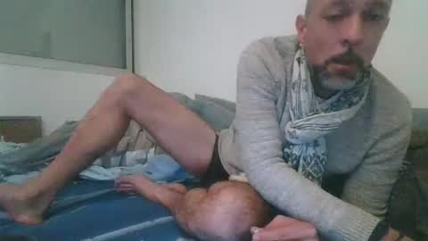 Snapshot of benbare13 chatting on December 8, 6:28 pm benbare13 online show from December 8, 6:28 pm