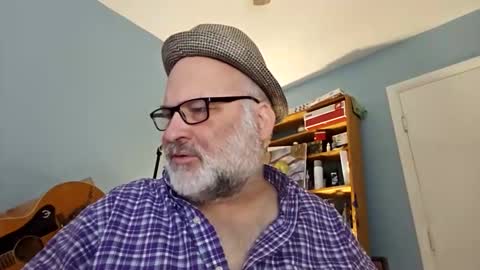 Snapshot of bendavewill chatting on December 18, 9:04 am Bendavewill online show from December 18, 9:04 am