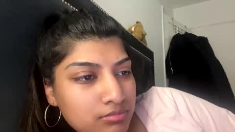 bengalibaddie7_x online show from May 19, 9:54 pm