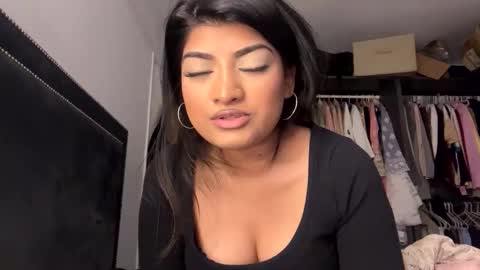 bengalibaddie7_x online show from May 23, 7:35 am