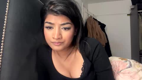 bengalibaddie7_x online show from May 24, 1:21 am