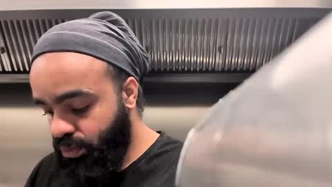 Snapshot of bengel_mozam chatting on November 21, 1:32 pm kevin online show from November 21, 1:32 pm