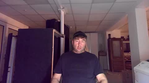 Robert  1984 online show from October 26, 3:56 am