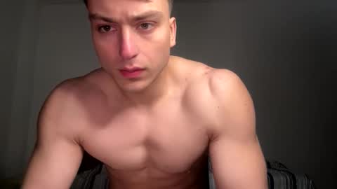 Snapshot of benicio03 chatting on April 27, 1:58 am benicio03 online show from April 27, 1:58 am