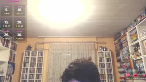 Snapshot of benijamin chatting on March 26, 9:59 am benijamin online show from March 26, 9:59 am