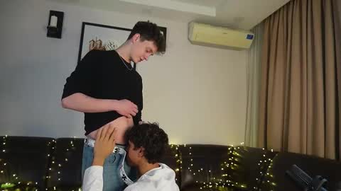 benjamin_ar online show from December 18, 11:27 am