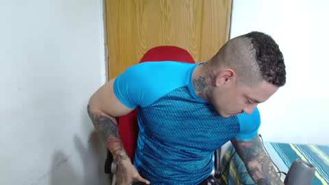 Snapshot of benjamin_isaac chatting on September 13, 10:09 pm benjamin_isaac online show from September 13, 10:09 pm