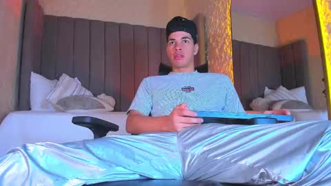 BENJAMIN online show from November 27, 12:29 pm