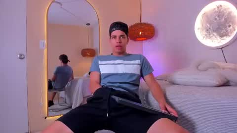 BENJAMIN online show from June 11, 2:53 am