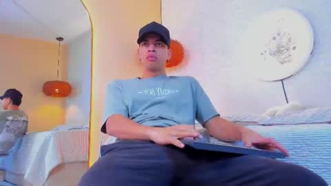 BENJAMIN online show from June 24, 1:04 am