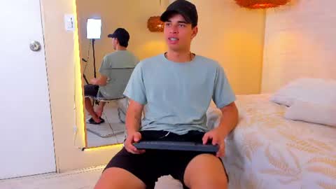 BENJAMIN online show from July 8, 1:32 am