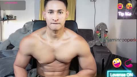 benjamincooperk online show from February 28, 12:22 am