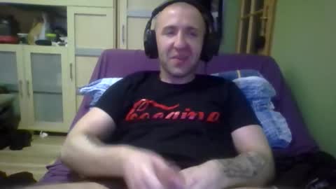 Snapshot of benko800 chatting on September 17, 1:18 am PM4PASSWORD online show from September 17, 1:18 am