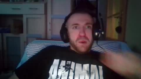 Snapshot of benko800 chatting on October 30, 2:18 pm PM4PASSWORD online show from October 30, 2:18 pm