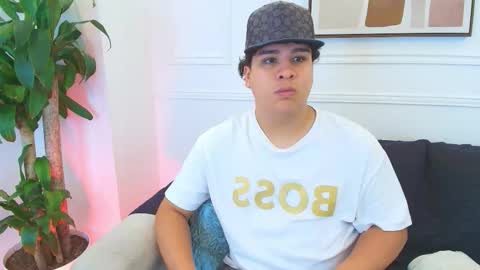 bennett_alejoo online show from November 8, 6:18 pm