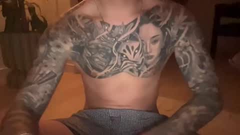 bennibrenttty online show from April 4, 5:32 pm