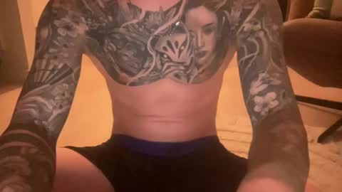 bennibrentty online show from October 31, 4:08 pm