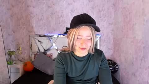 Snapshot of benny_wilson chatting on October 8, 4:10 am benny_wilson online show from October 8, 4:10 am