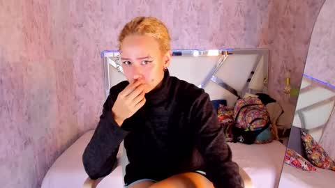 Snapshot of benny_wilson chatting on October 24, 3:47 am benny_wilson online show from October 24, 3:47 am