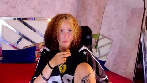 Snapshot of benny_wilson chatting on November 11, 4:01 am benny_wilson online show from November 11, 4:01 am