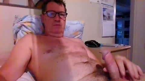 bennybutterfly007 online show from September 9, 8:25 am