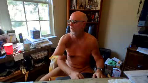 Snapshot of benstrokinit2 chatting on October 11, 6:28 pm benstrokinit2 online show from October 11, 6:28 pm