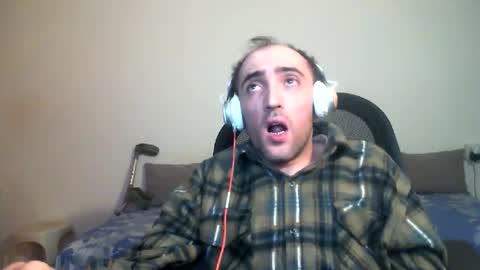 bentish online show from December 16, 3:39 pm