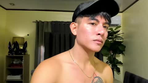 Snapshot of bentlyfuck chatting on October 15, 7:08 am bentlyfuck online show from October 15, 7:08 am